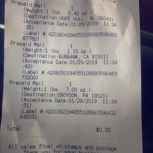 Hassle Free Shipping. Thank you PoshMark!